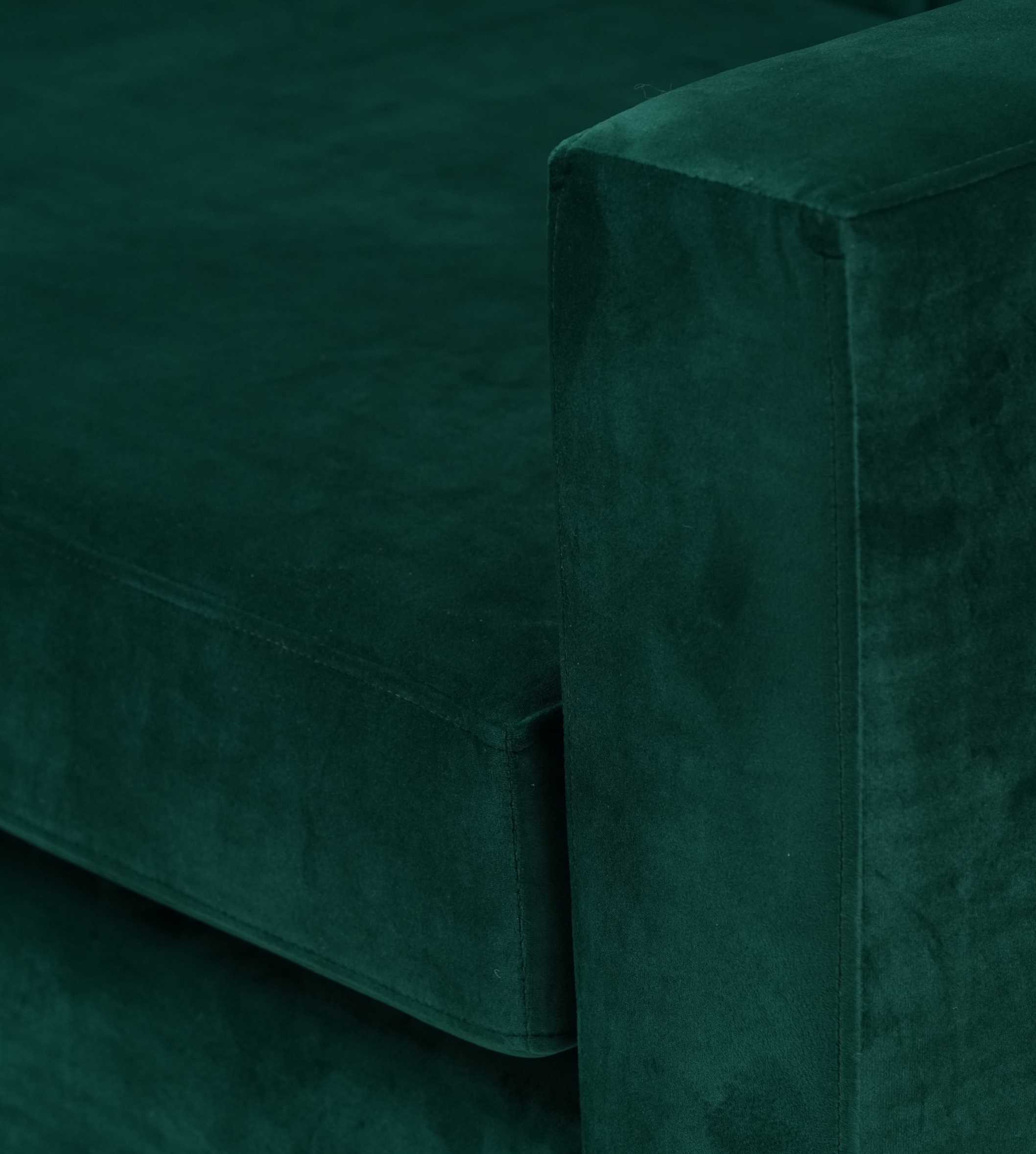 Sophisticated 3-seater sofa